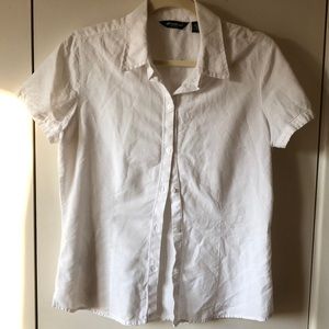 Button town collared shirt